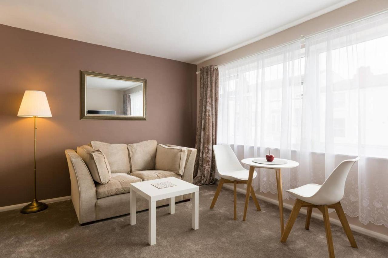 Chocolate Nest Apartment Leamington Spa Bagian luar foto
